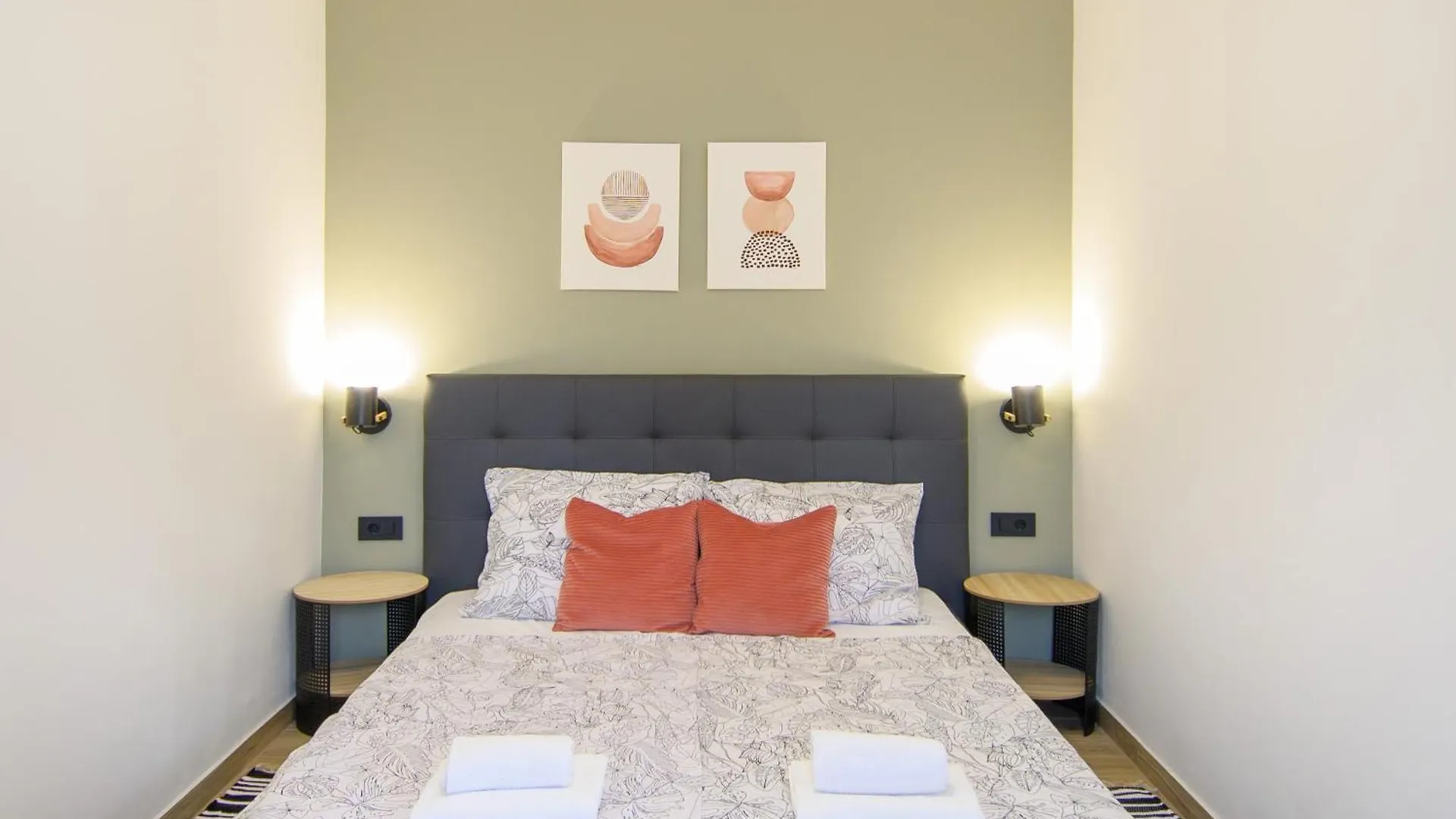 Apartments & Rooms Darrer Porec 3*,