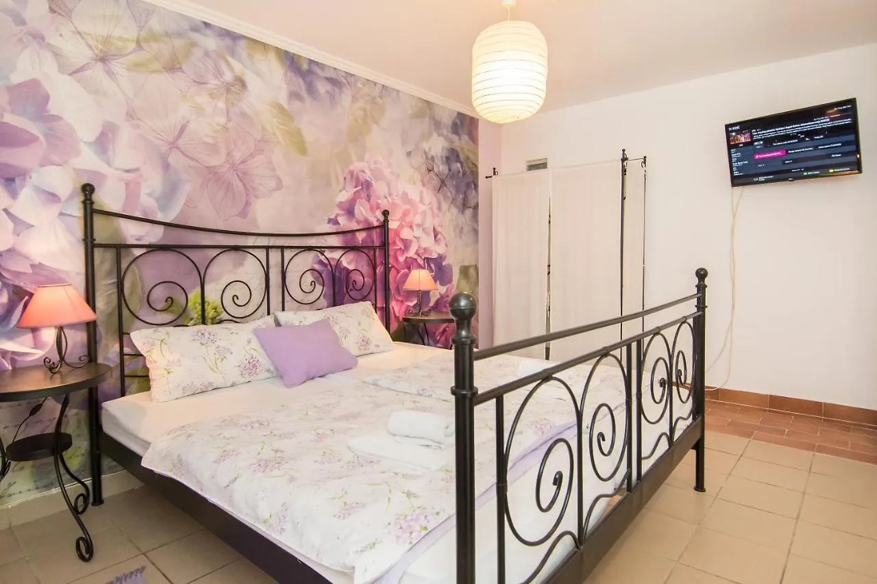 Apartments & Rooms Darrer Porec