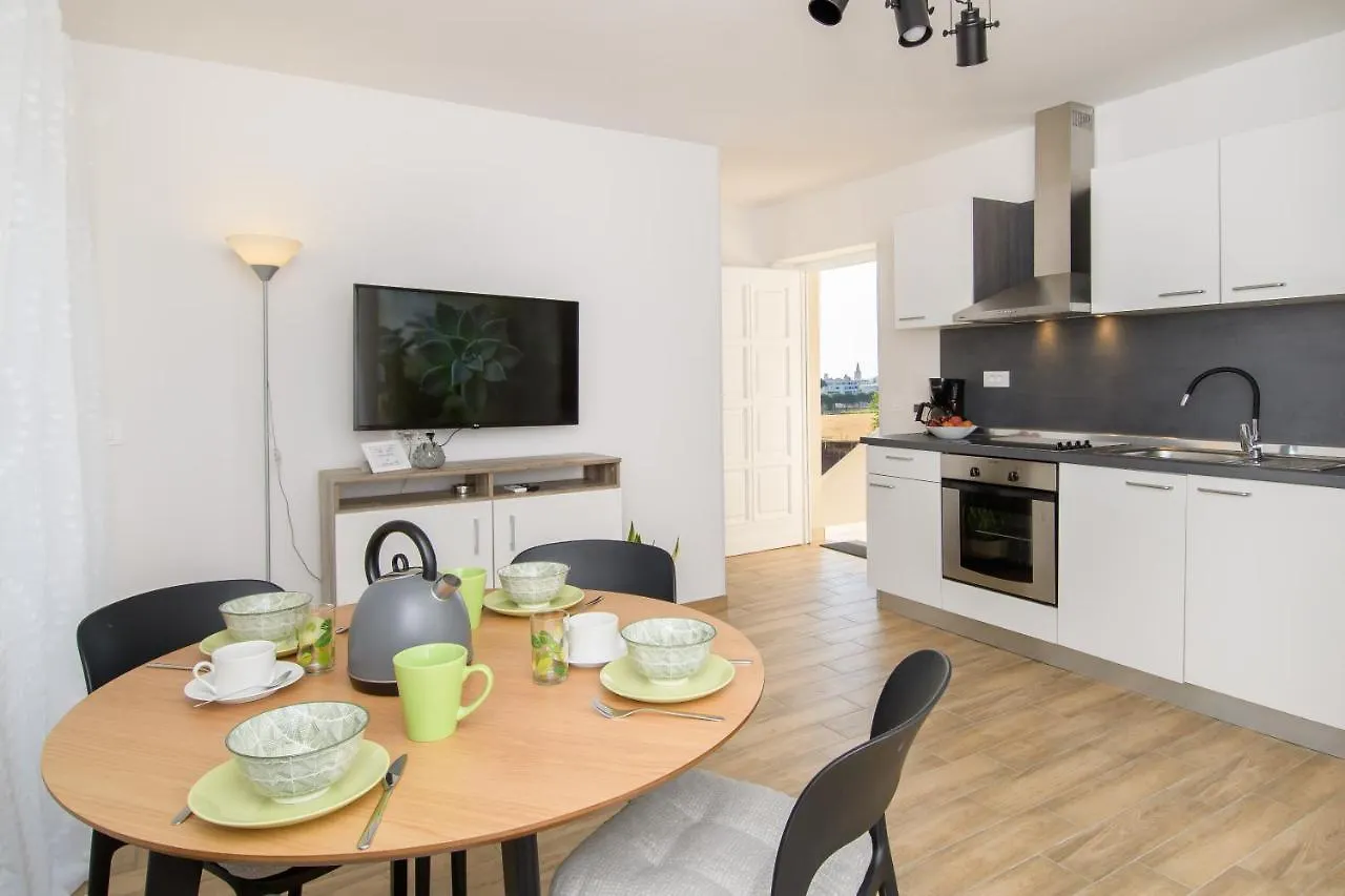 Apartments & Rooms Darrer Porec