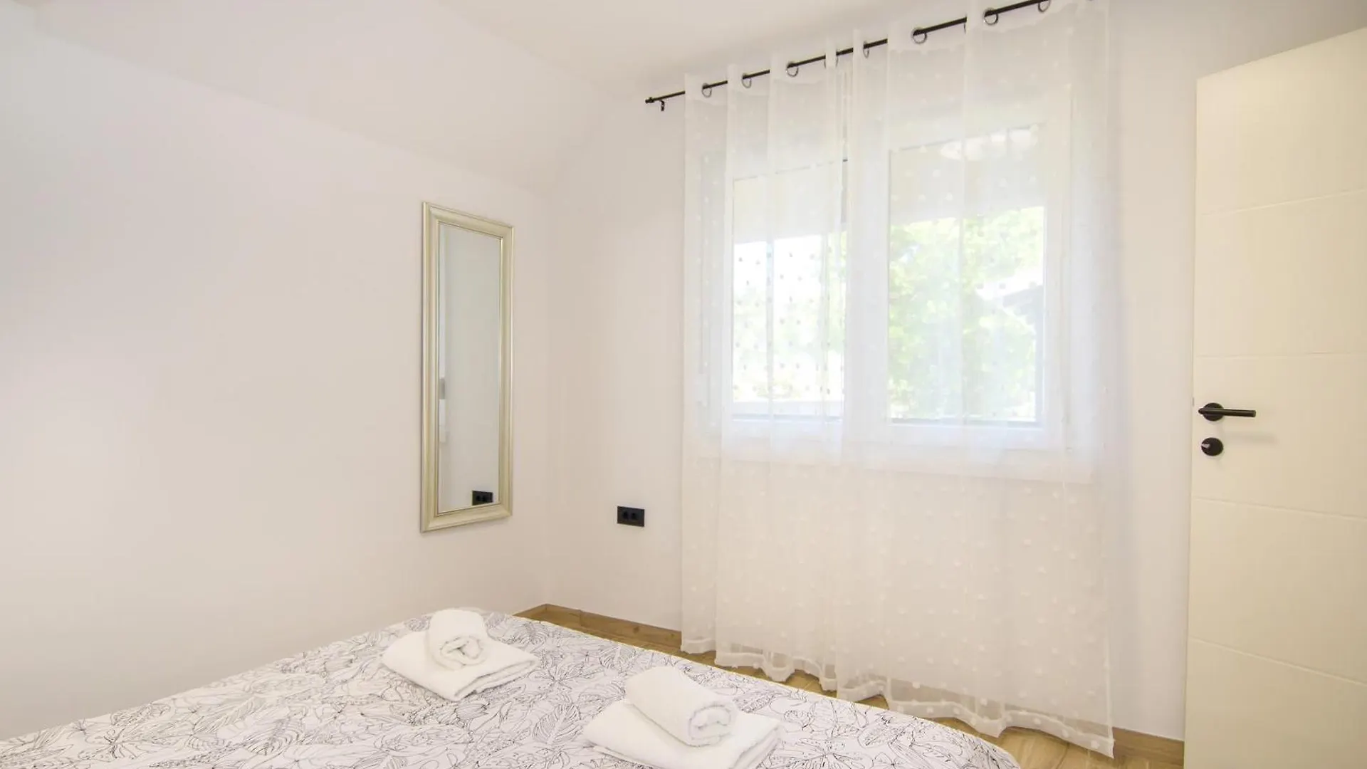 Apartments & Rooms Darrer Porec
